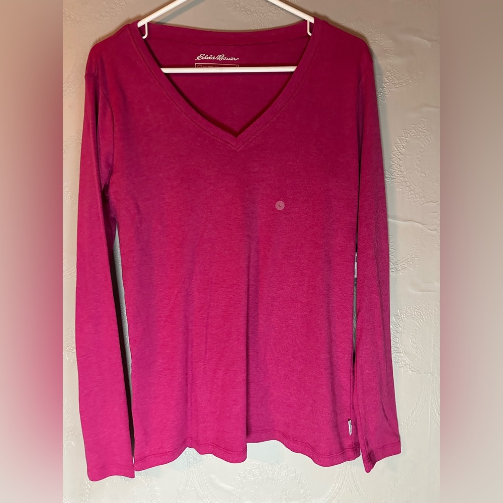 Eddie Bauer. Women’s long sleeve shirt size large.